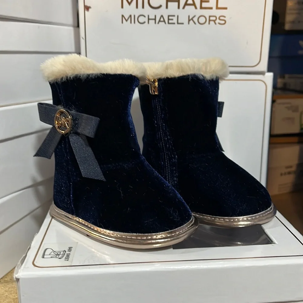 Michael Kors Baby Sweet Infant Booties Boots Shoes velour navy new Girls Size 2